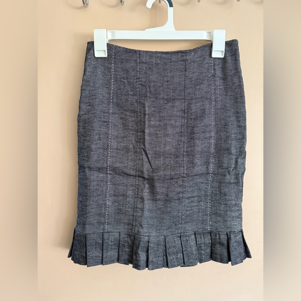 Bebe Gray Women's Skirt - Size 6